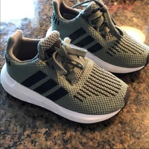Toddler Adidas 7c shoes